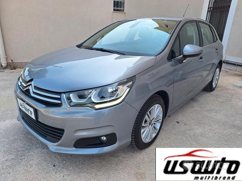 Grigio Usata 2017 Citroën C4 Berlina | 8900 € (Buon prezzo) - Immagine 1/4