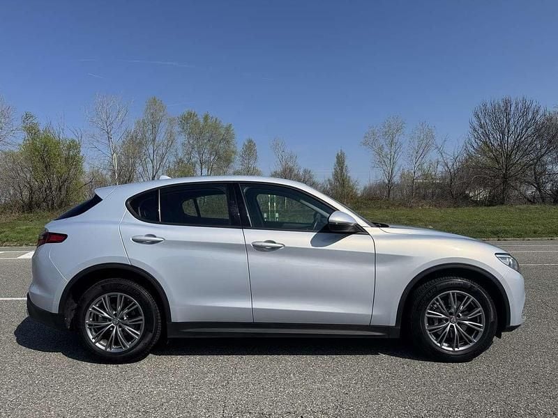 Usata Alfa Romeo Stelvio 190 CV (139 kW) 2021 Grigio SUV