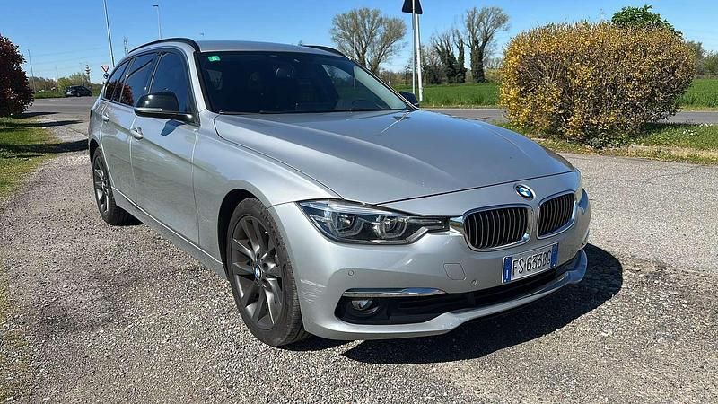 Usata BMW 320 Luxury Line 190 CV (139 kW) 2018 Station wagon