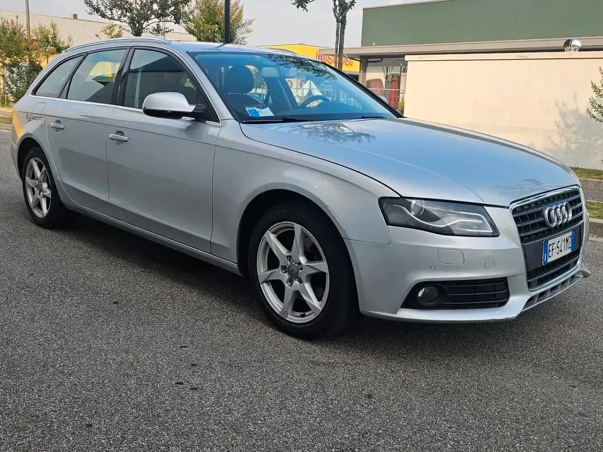 Usata Audi A4 143 CV (105 kW) 2011 Argento Station wagon
