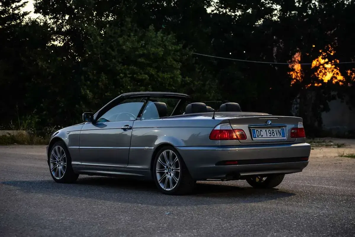 Usata BMW 318 Cabriolet Efficient Dynamics 143 CV (105 kW) 2006 Cabrio