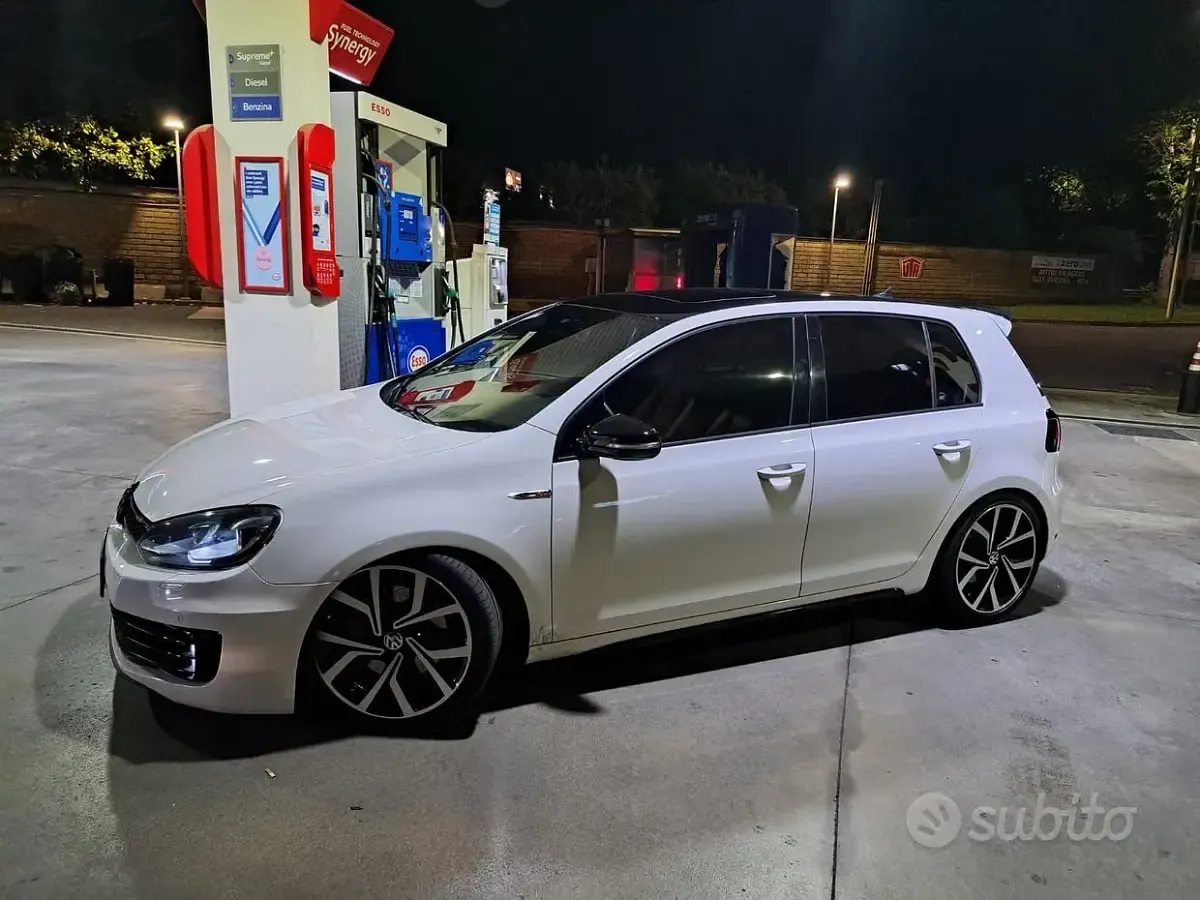 Usata VW Golf VI GTI 210 CV (154 kW) 2010 Bianco Utilitaria