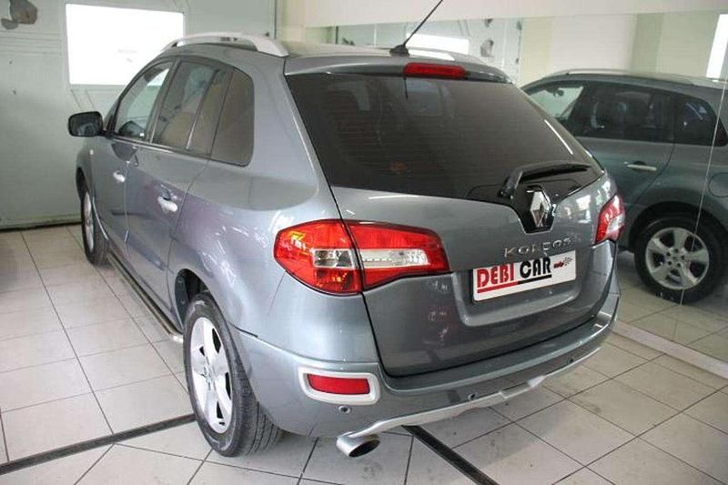 Usado Renault Koleos 173 CV (127 kW) 2009 Gris SUV