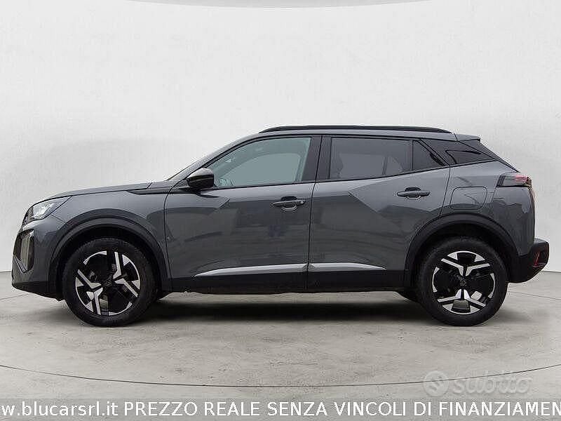 Usata Peugeot 2008 Allure 102 CV (75 kW) 2024 Grigio SUV
