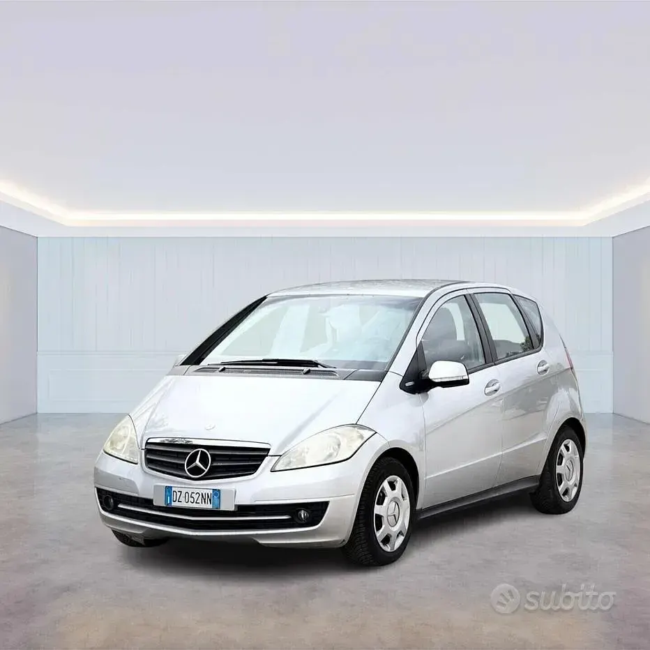 Usata Mercedes A160 109 CV (80 kW) 2009 Grigio Berlina