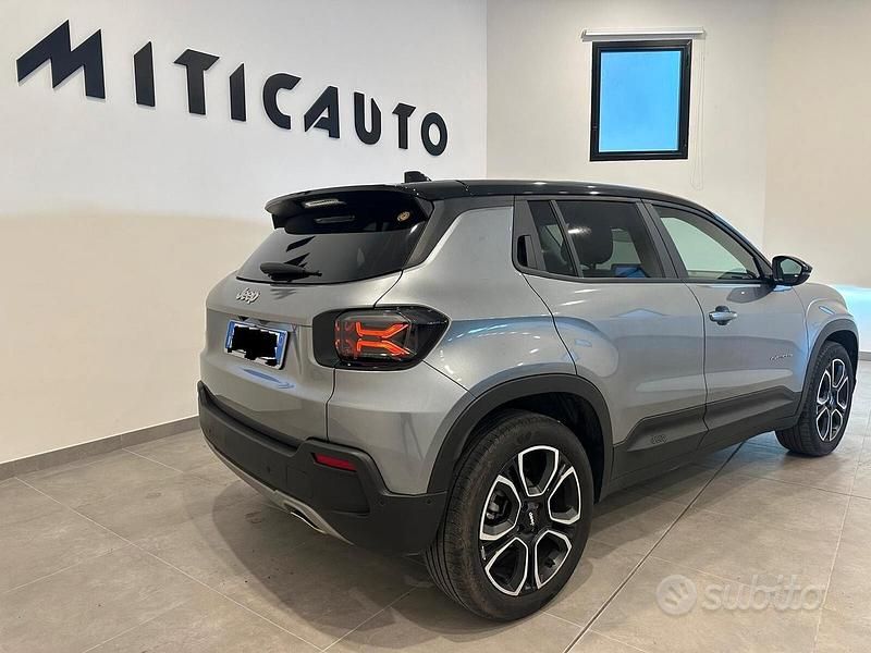 Usata Jeep Avenger Summit 101 CV (74 kW) 2023 Grigio SUV