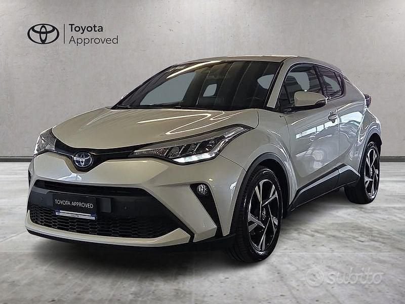 Usata Toyota C-HR Trend 122 CV (89 kW) 2022 Bianco SUV