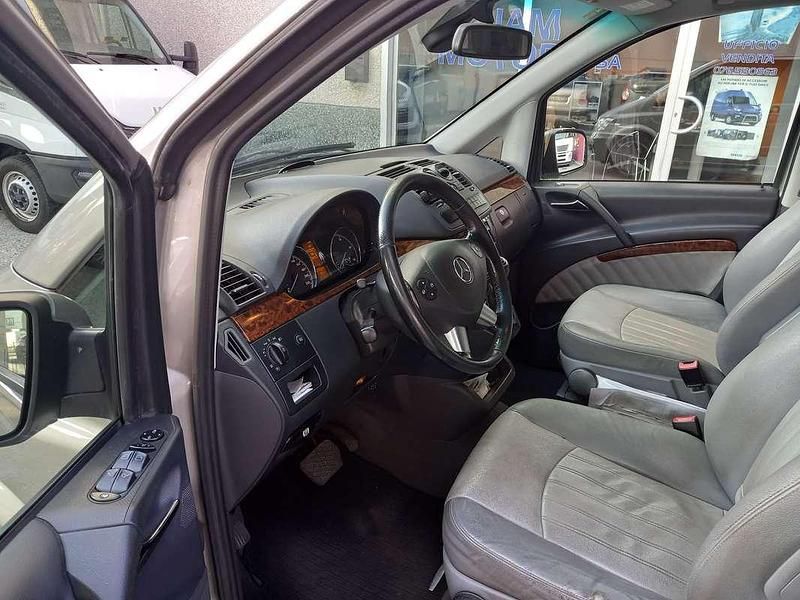 Usata Mercedes Viano 163 CV (119 kW) 2012 Oro Monovolume