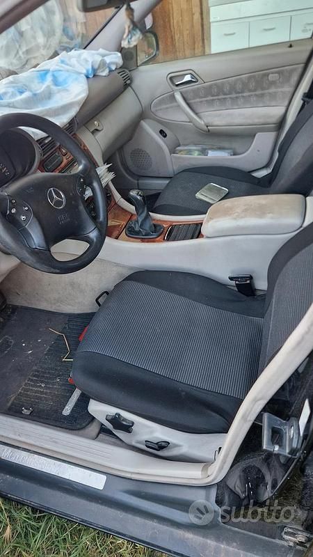 Usata Mercedes C220 2002 Nero Berlina