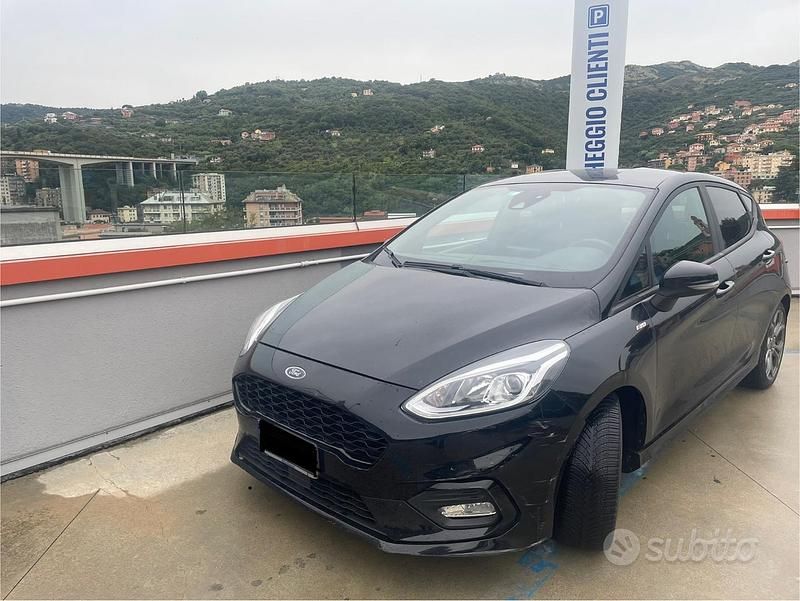 Usata Ford Fiesta ST-Line 86 CV (63 kW) 2018 Nero Utilitaria