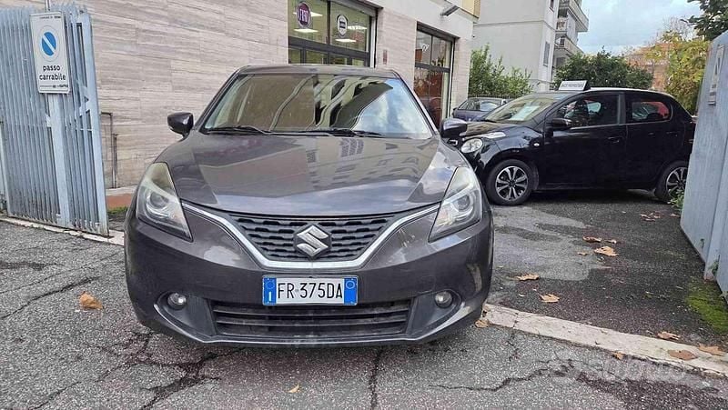 Usata Suzuki Baleno 90 CV (66 kW) 2018 Grigio Utilitaria
