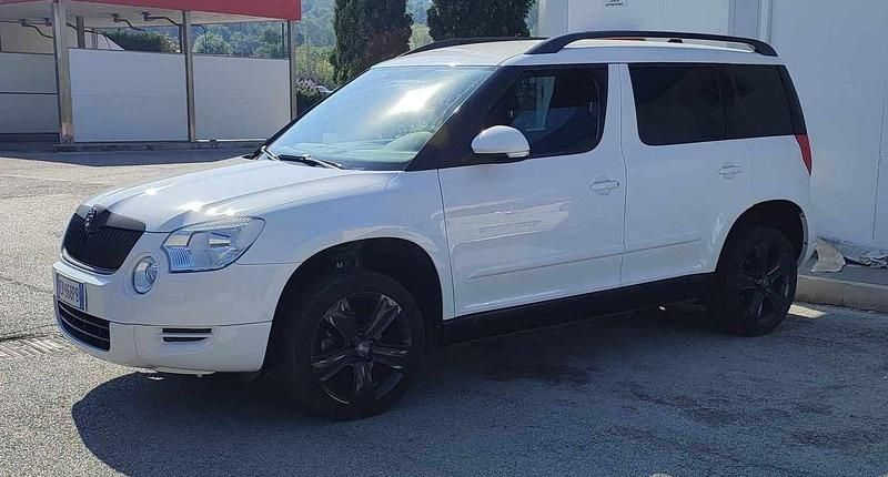 Usata Skoda Yeti Adventure 105 CV (77 kW) 2011 Bianco SUV
