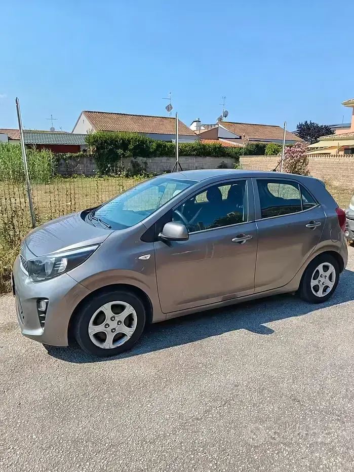 Usata Kia Picanto 67 CV (49 kW) 2018 Utilitaria