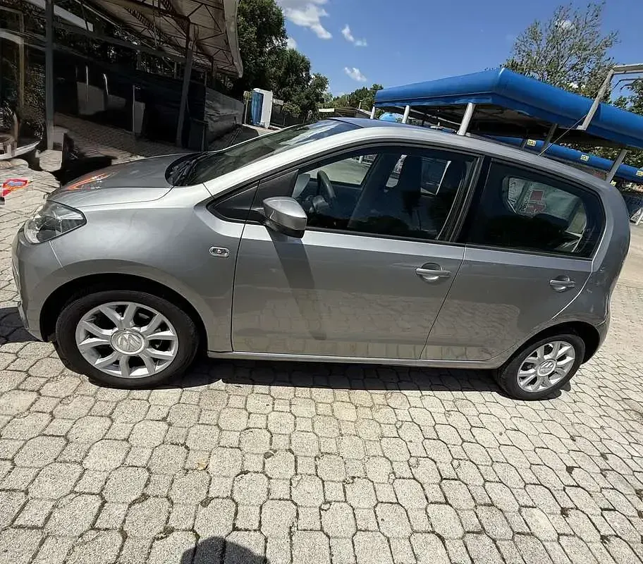 Usata VW up! Highline 75 CV (55 kW) 2013 Utilitaria