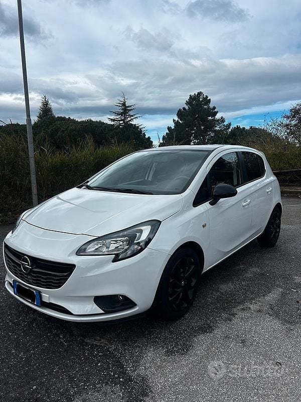 Usata Opel Corsa 69 CV (50 kW) 2016 Bianco Berlina
