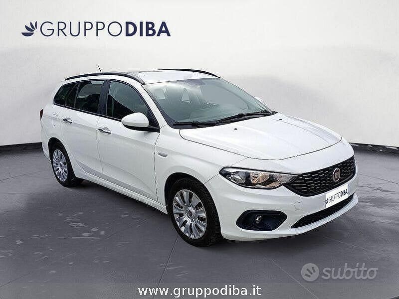 Usata Fiat Tipo Easy 95 CV (69 kW) 2017 Bianco Station wagon