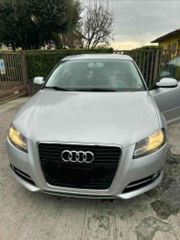 Usata Audi A3 Young 90 CV (66 kW) 2012 Grigio Utilitaria