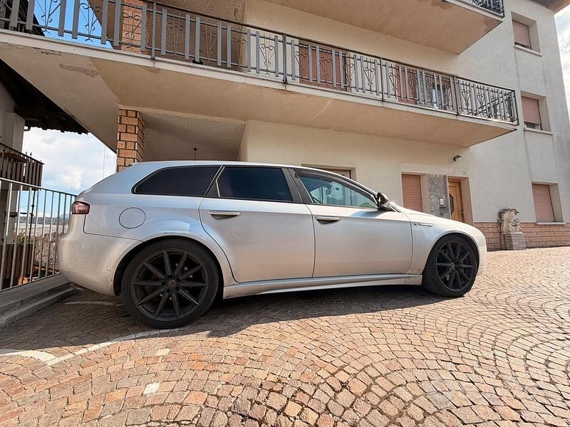 Usata Alfa Romeo 159 2009 Grigio Station wagon
