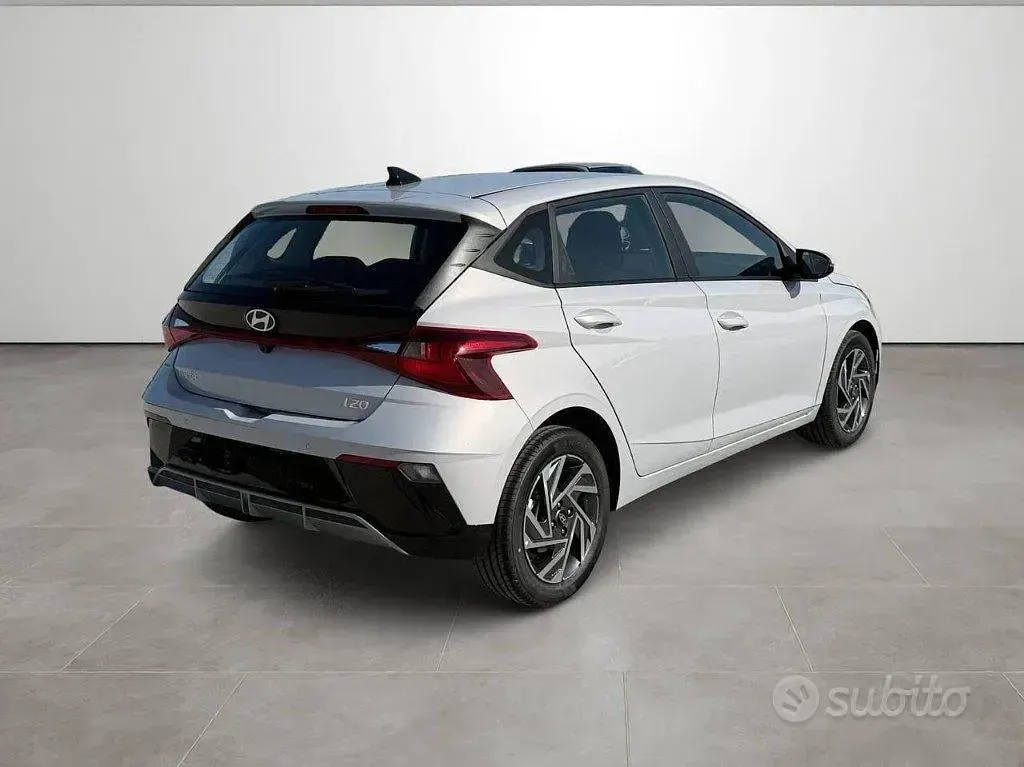 Nuova Hyundai i20 90 CV (66 kW) 2026 Grigio Utilitaria