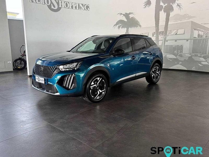 Usata Peugeot 2008 Allure 102 CV (75 kW) 2025 Blu/azzurro SUV