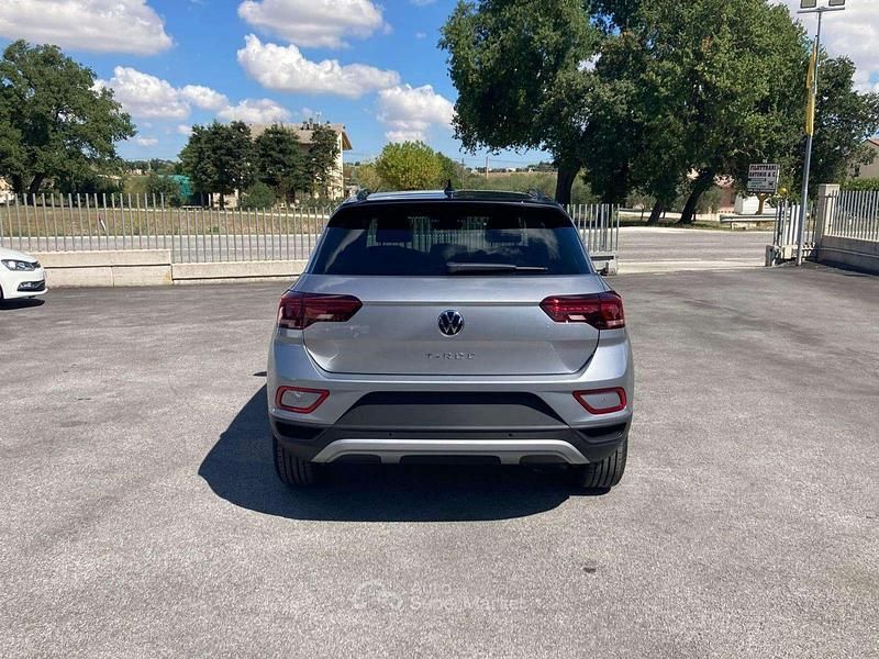 Nuova VW T-Roc Edition 116 CV (85 kW) 2026 Argento SUV
