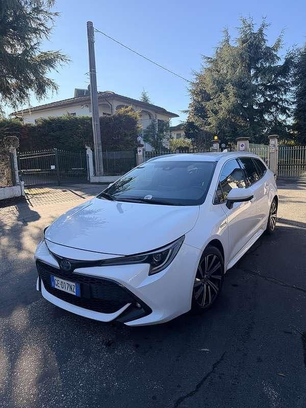 Usata Toyota Corolla 98 CV (72 kW) 2021 Station wagon