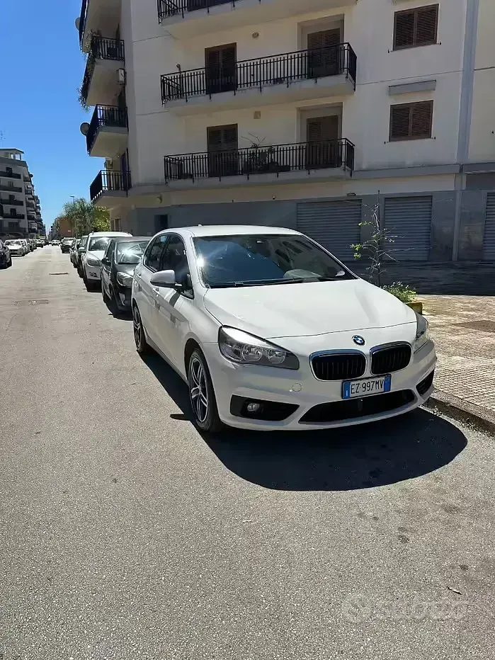Usata BMW 218 Sport Line 150 CV (110 kW) 2015 Bianco Monovolume