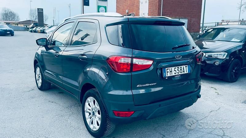 Usata Ford Ecosport Titanium 125 CV (91 kW) 2017 Grigio SUV