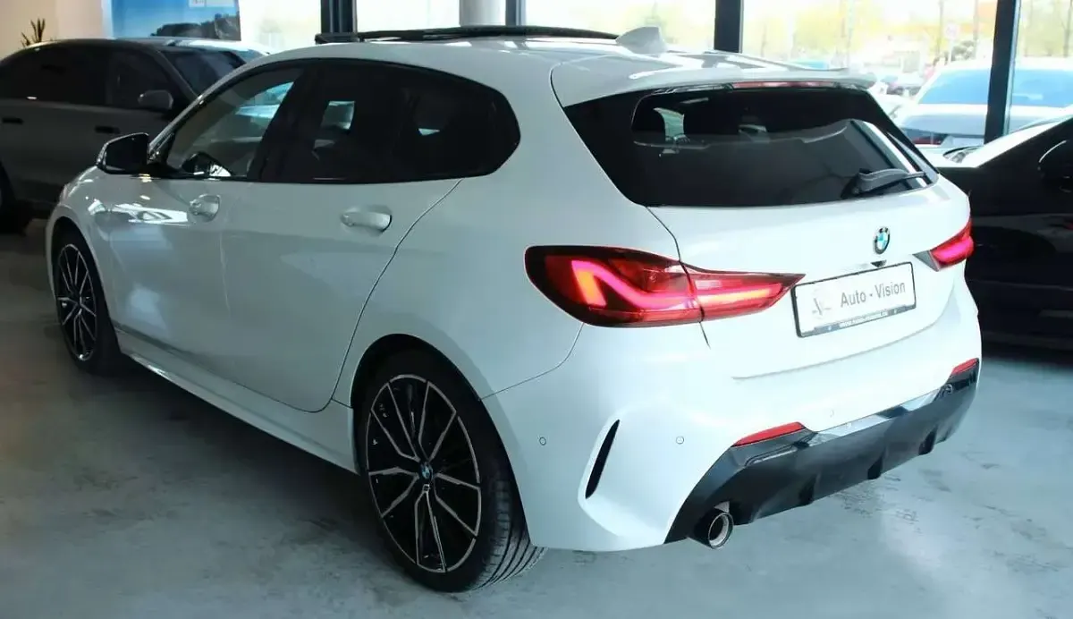 Usata BMW 118 Shadowline 136 CV (100 kW) 2024 Bianco Utilitaria