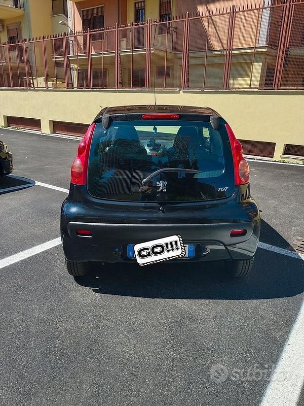 Usata Peugeot 107 68 CV (50 kW) 2008 Nero Utilitaria