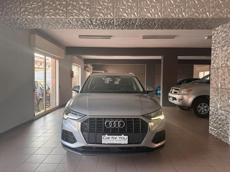Argento Usata 2019 Audi Q3 SUV | 22.900 € (Buon prezzo) - Immagine 1/4