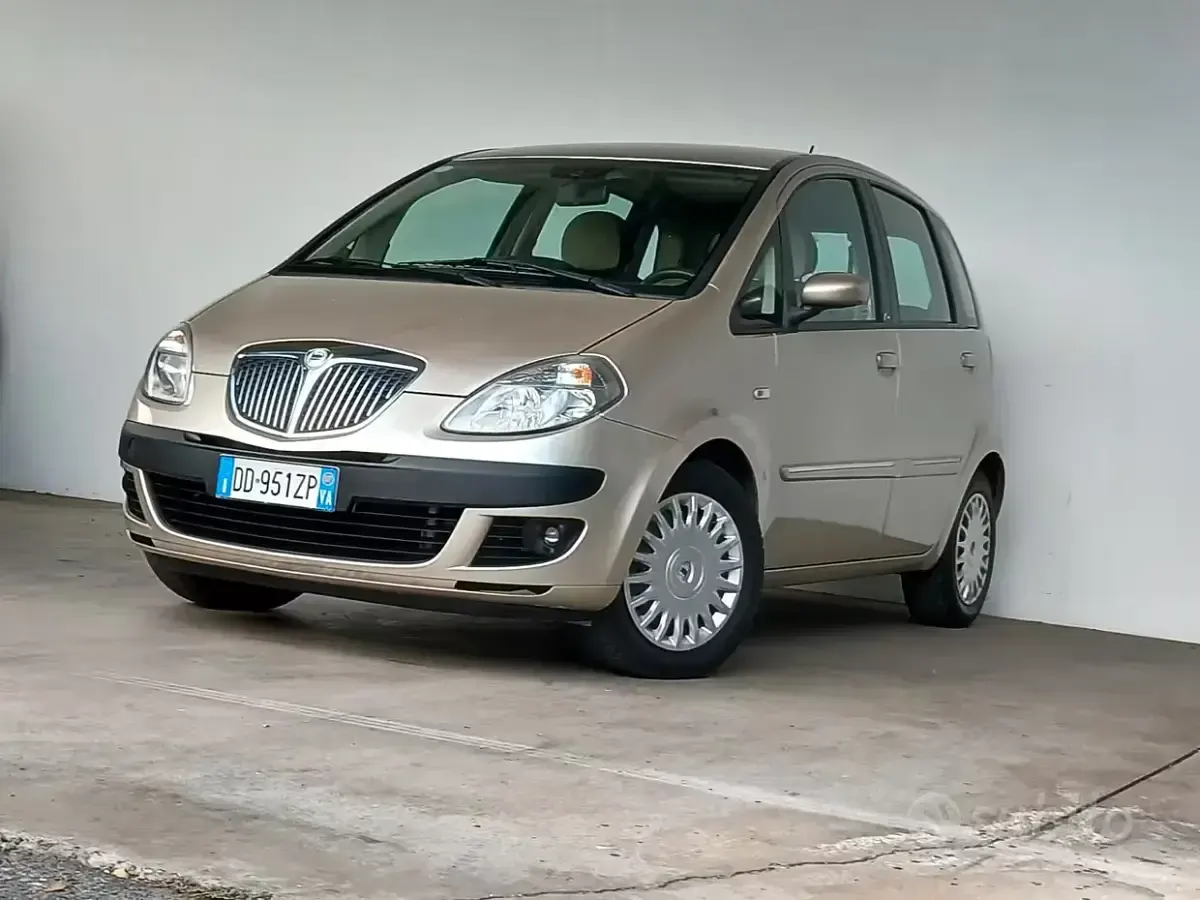 Usata Lancia Musa 77 CV (56 kW) 2007 Monovolume