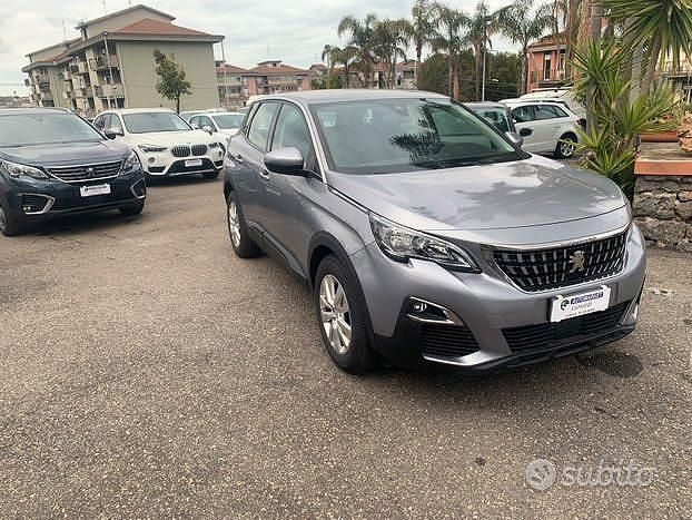 Usata Peugeot 3008 Business-Line 119 CV (87 kW) 2018 Grigio SUV