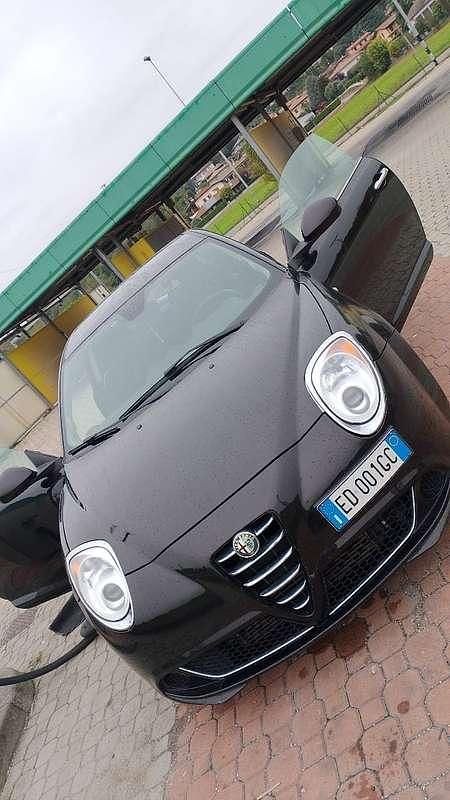 Usata 2010 Alfa Romeo MiTo Distinctive Utilitaria | 3300 € (Buon prezzo) - Immagine 1/4