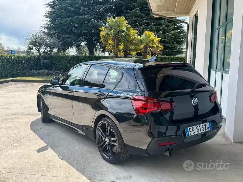 Käytetty BMW 118 M Sport 136 HP (100 kW) 2018 Musta Viistoperä