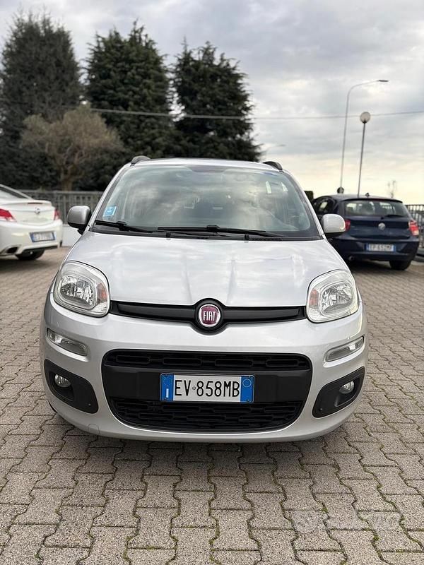 Usata Fiat Panda Lounge 74 CV (54 kW) 2014 Grigio Utilitaria