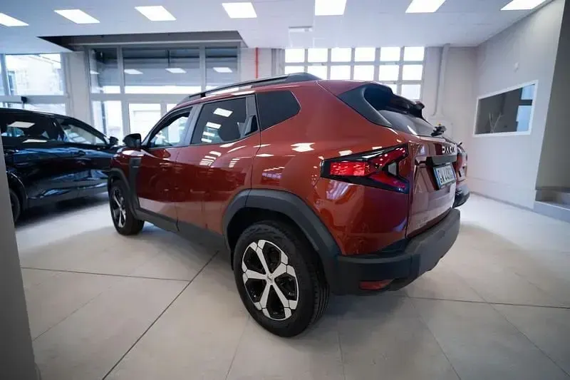 Usata Dacia Duster Journey 141 CV (103 kW) 2024 Marrone SUV