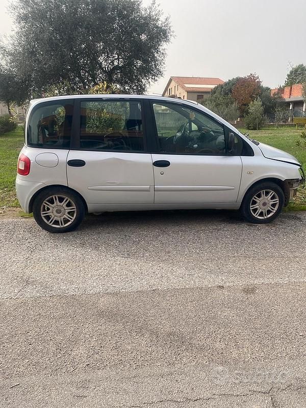 Usata Fiat Multipla 2008 Grigio Monovolume