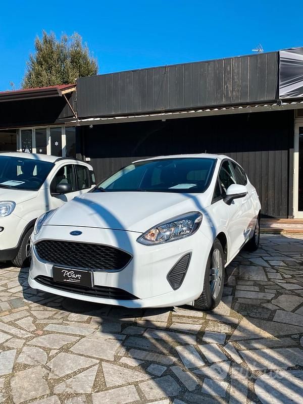 Usata Ford Fiesta 75 CV (55 kW) 2017 Berlina