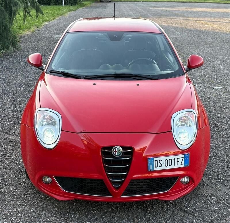 Usata Alfa Romeo MiTo Distinctive 120 CV (88 kW) 2009 Rosso Utilitaria