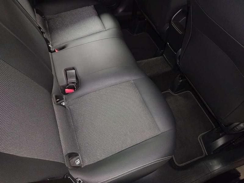 Usata Mercedes GLA200 Business 150 CV (110 kW) 2022 Nero SUV