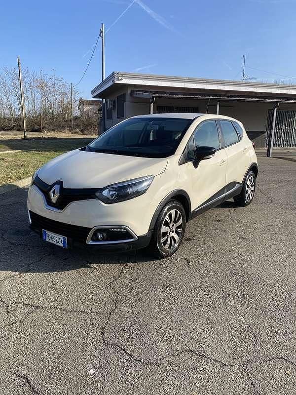 Usata Renault Captur Life 90 CV (66 kW) 2016 Beige SUV