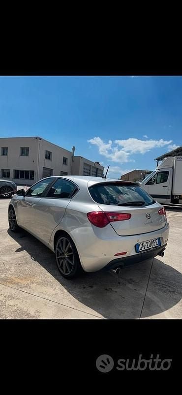 Usata Alfa Romeo Giulietta Exclusive 2016 Grigio Berlina