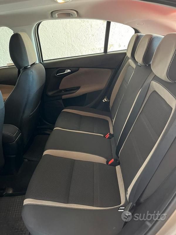 Usata Fiat Tipo Lounge 120 CV (88 kW) 2016 Grigio Berlina