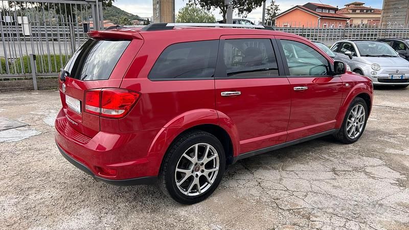 Usata Fiat Freemont 170 CV (125 kW) 2012 Rosso SUV