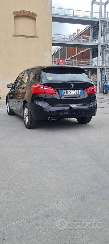 Usata BMW 214 95 CV (69 kW) 2017 Blu Station wagon