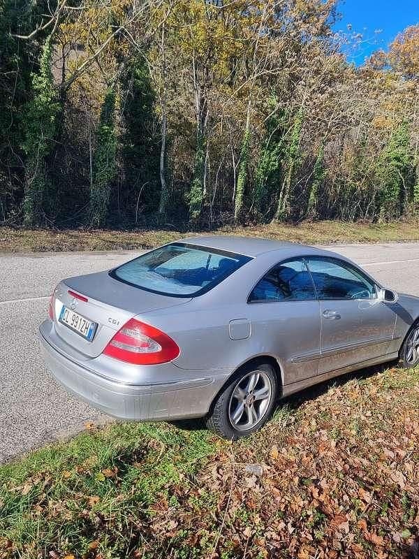 Usata Mercedes CLK270 Avantgarde 170 CV (125 kW) 2004 Coupé