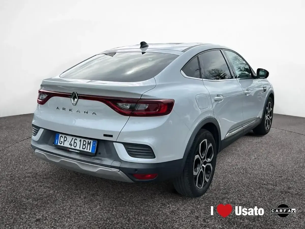Usata Renault Clio Techno 143 CV (105 kW) 2023 Bianco Utilitaria