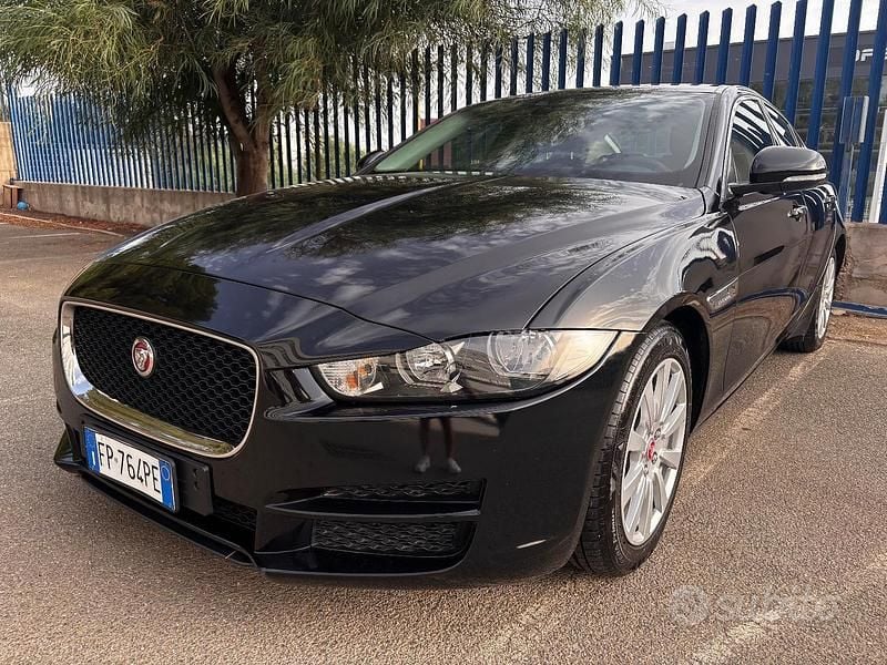Usata Jaguar XE Portfolio 180 CV (132 kW) 2018 Berlina