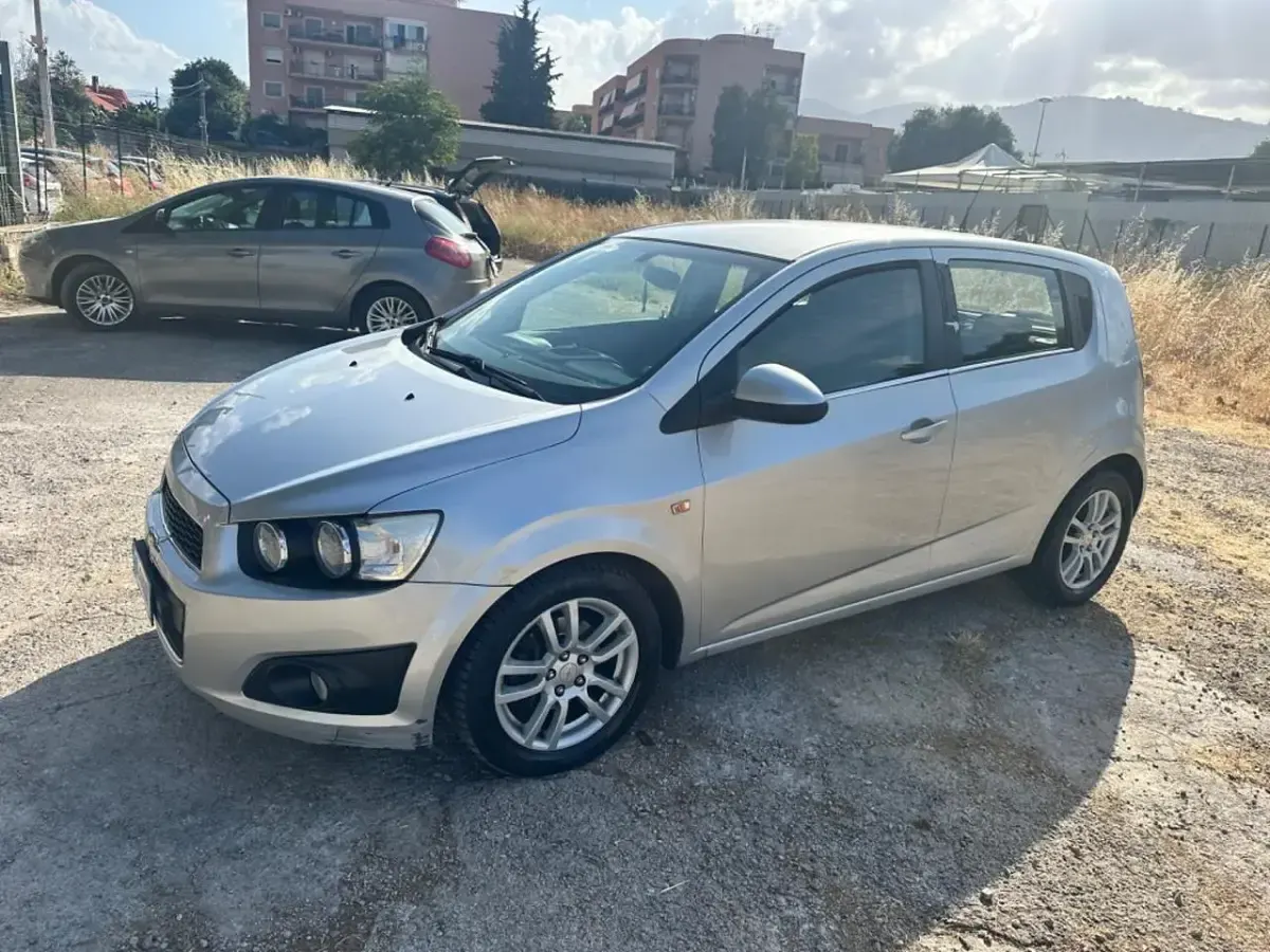 Usata Chevrolet Aveo LTZ 95 CV (69 kW) 2012 Grigio Berlina